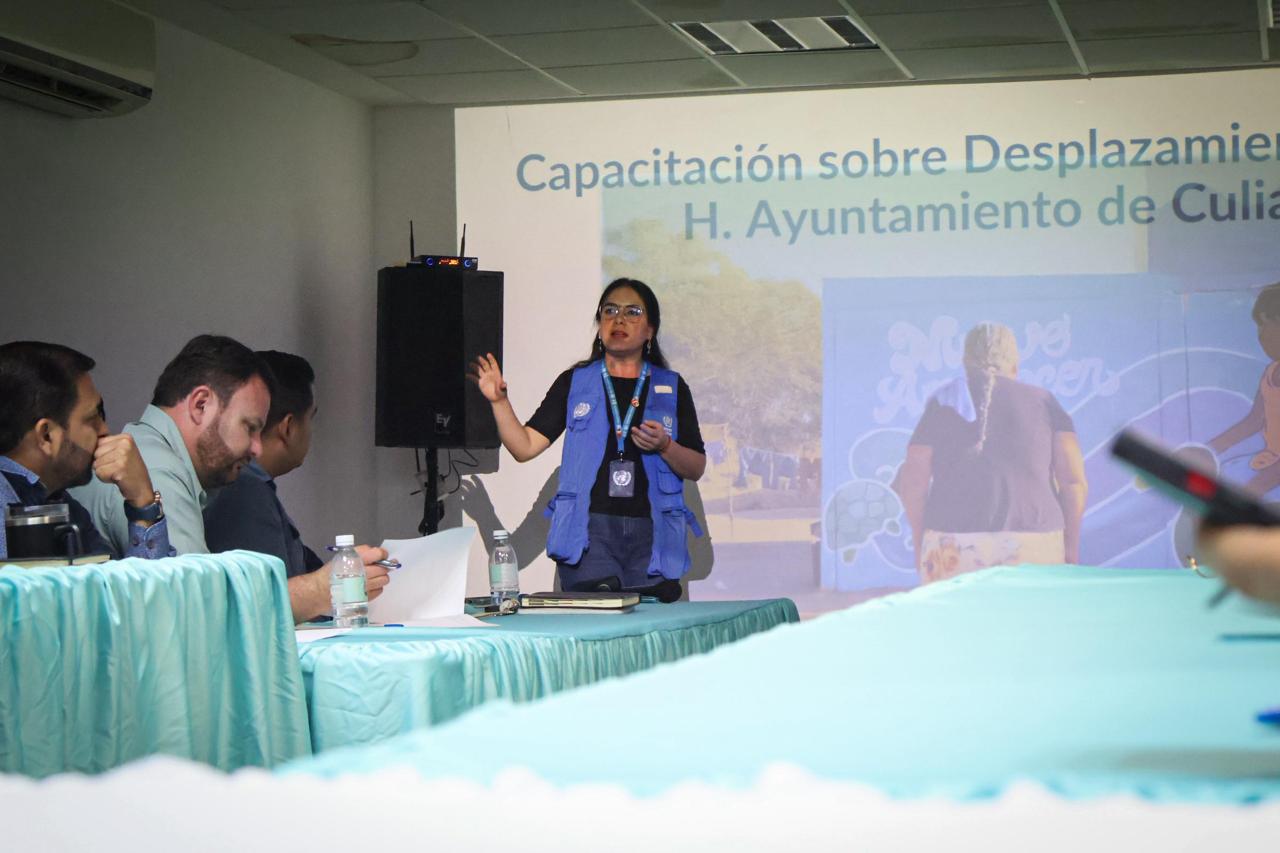 Capacitan a funcionarios del Ayuntamiento de Culiacán sobre Desplazamiento Forzado Interno