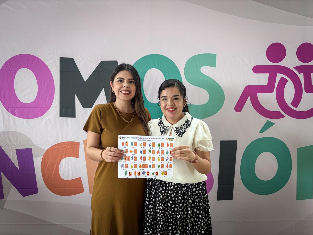 Alumnos de la Federal 4 aprenden de la LSM y el deporte adaptado a través de Somos Inclusión del DIF Culiacán