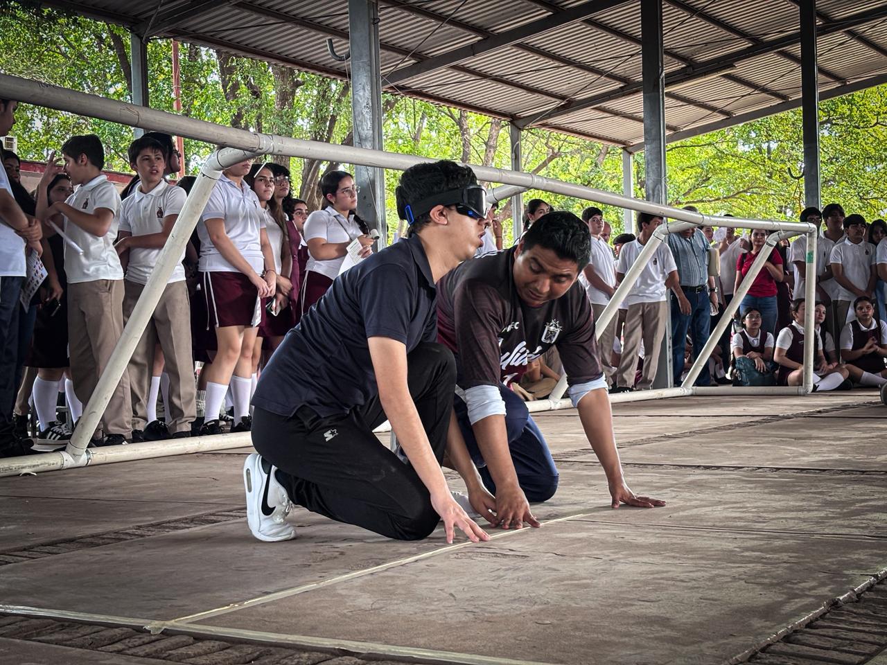 Alumnos de la Federal 4 aprenden de la LSM y el deporte adaptado a través de Somos Inclusión del DIF Culiacán