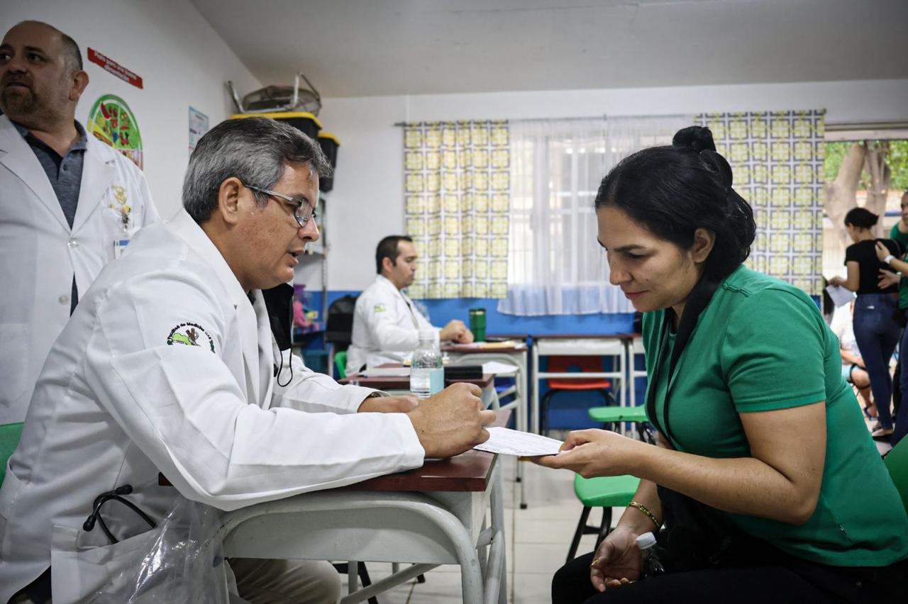DIF Culiacán, Guardia Nacional y UAS fortalecen la atención comunitaria con la Tercer Jornada de Salud y Servicios en la colonia 16 de Septiembre