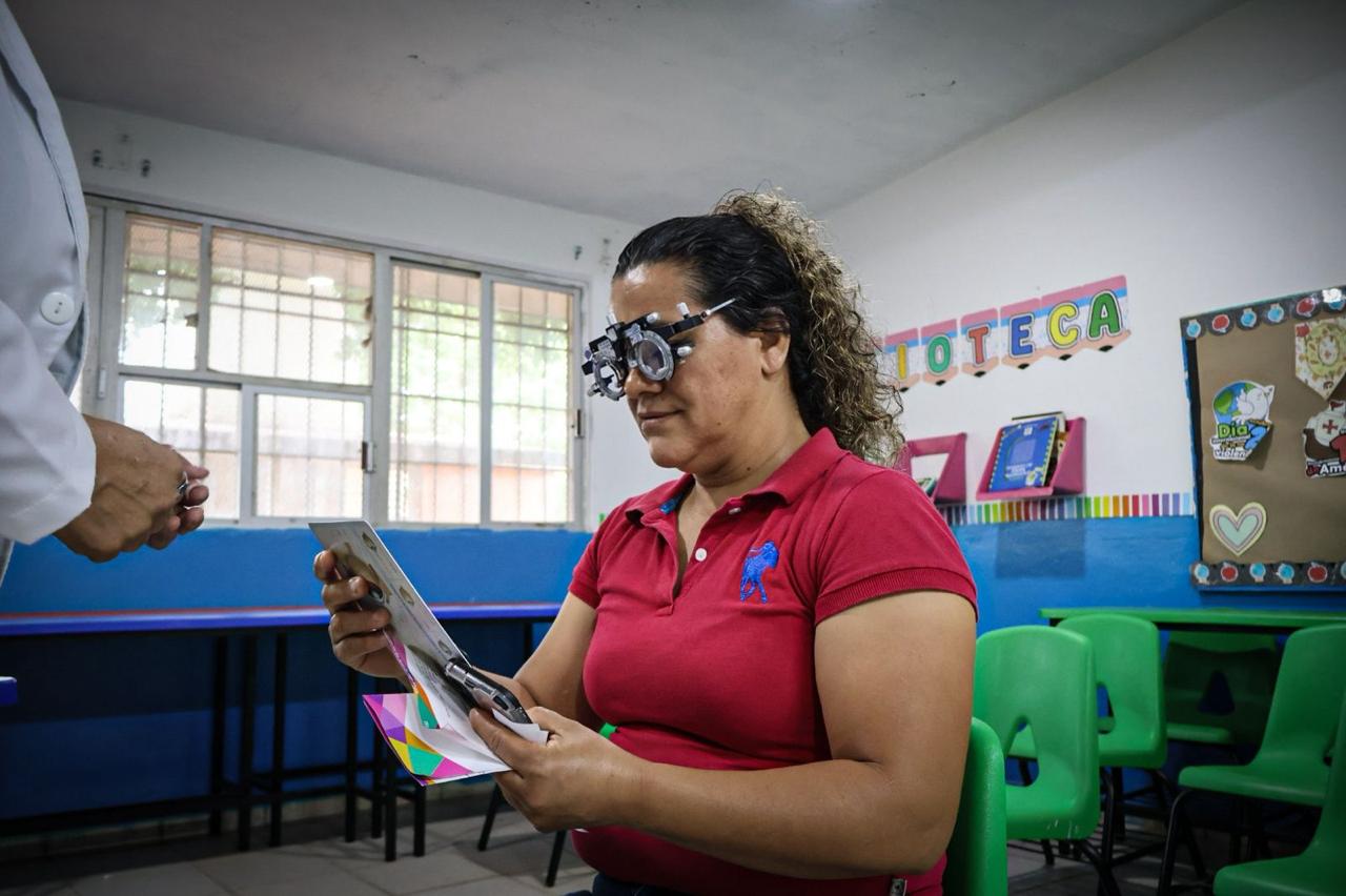 DIF Culiacán y la Beneficencia Pública impulsan campaña de salud visual en apoyo a adultos mayores