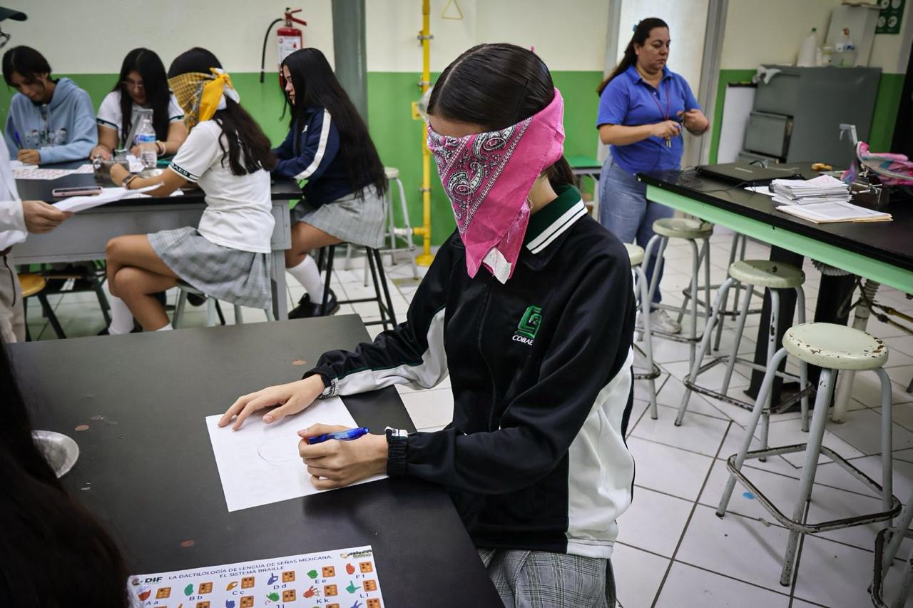 DIF Culiacán impulsa empatía y respeto con el programa “Somos Inclusión” en COBAES 27