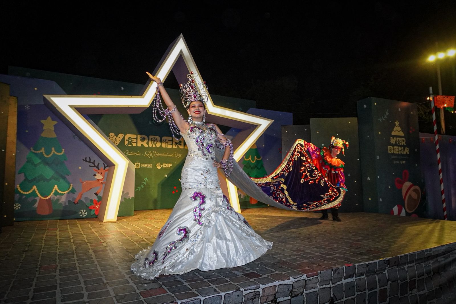 Folclor mexicano llena de color la Verbena Culiacán con la presentación del grupo Jiapsi Xochipilli del CBTIS 224