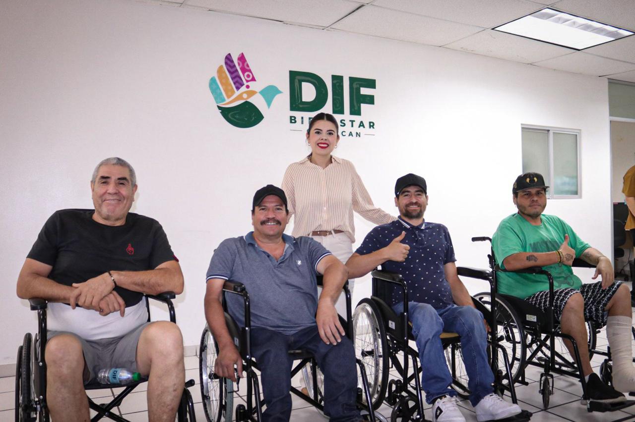 Realiza DIF Culiacán la décima sexta entrega de sillas de ruedas a personas con discapacidad motriz