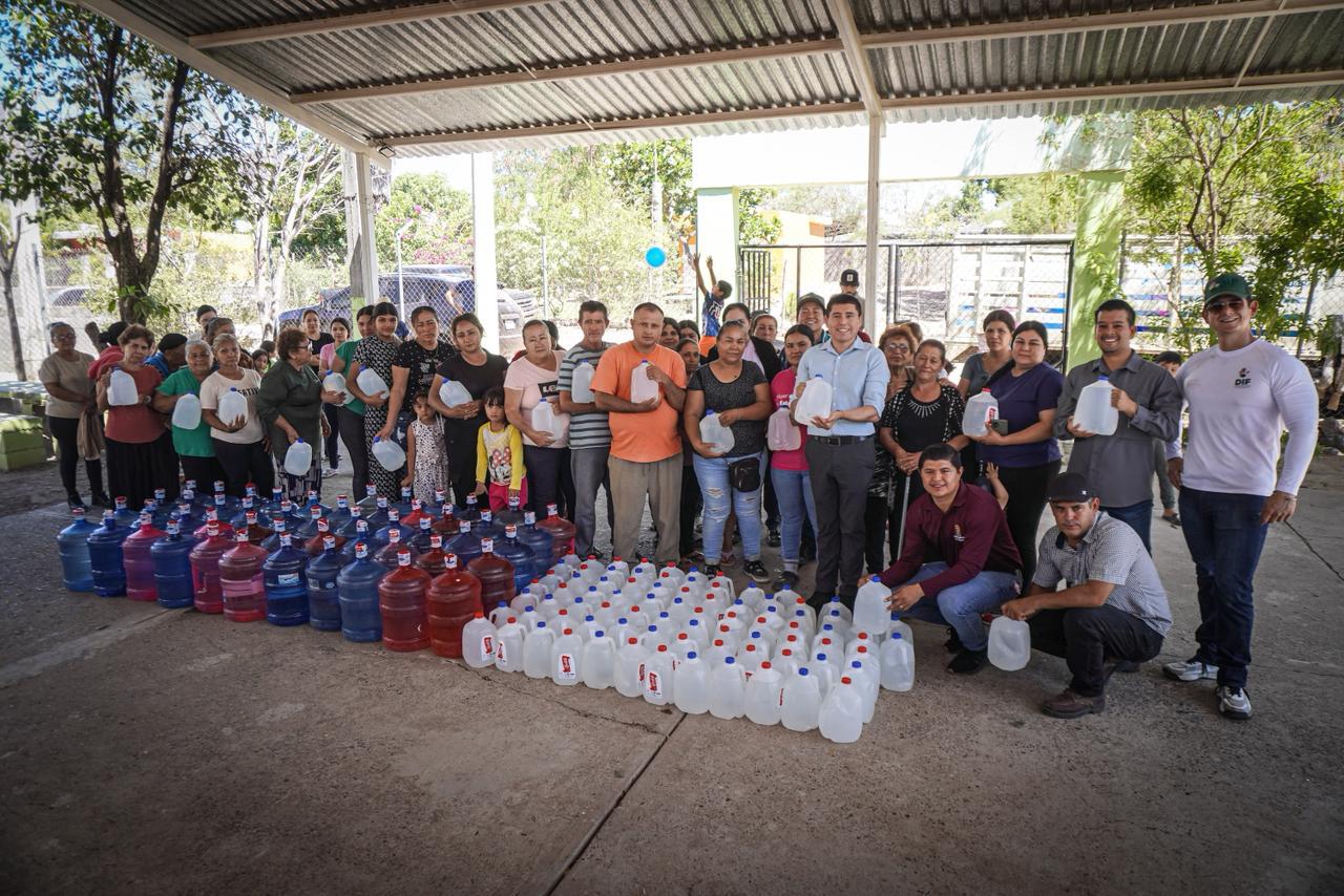 Inicia DIF Culiacán distribución de agua para apoyar a familias afectadas por la sequía
